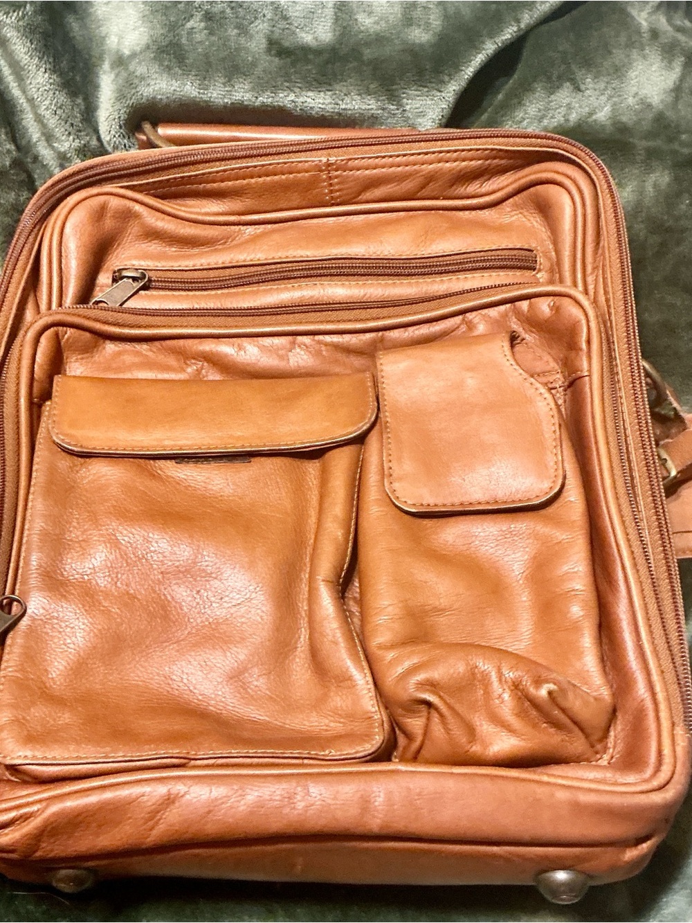 Vintage Orvis tan leather bag